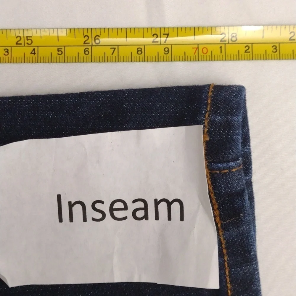 EUC Old Navy Skinny Jeans size 18 Regular - Picture 15 of 15